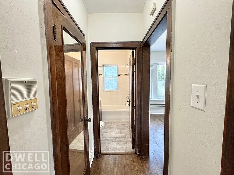 3823 N Greenview Ave #3W — Photo 8