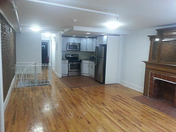 2nd image of 207 W 121st St APT 1
