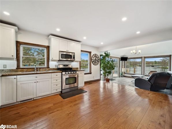 1012 Cowbell Ln, Gravenhurst, ON P0E 1N0