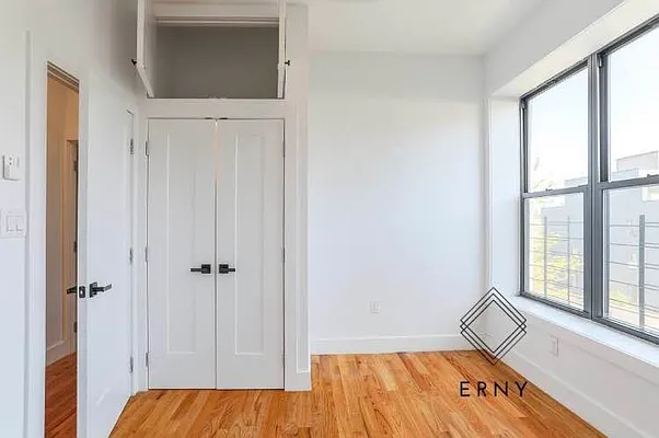 Rented by ERNY LLC | media 6