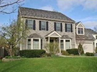 245 Concord Sq, Gurnee, IL 60031