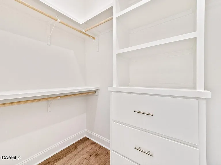 128 Oak Village Dr — Photo 19