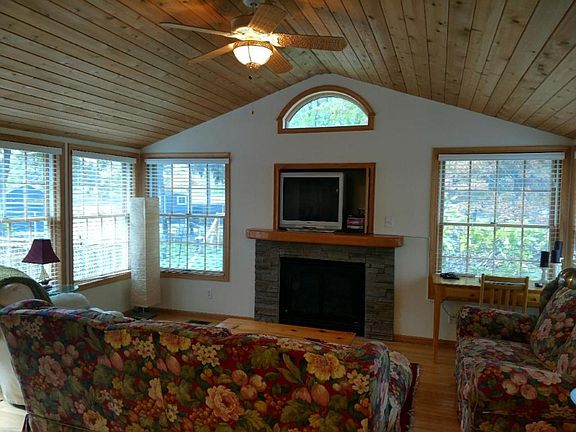 4th image of 3565 Golfview Dr