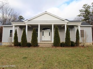 17 Jeans Dr, Jim Thorpe, PA 18229