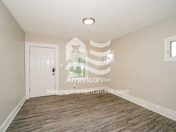 2-Living Room
