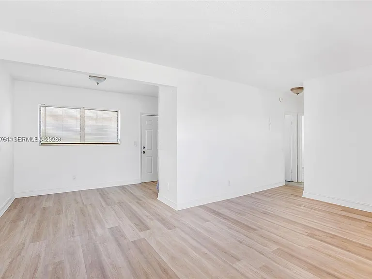 350 75th St #205 — Photo 8