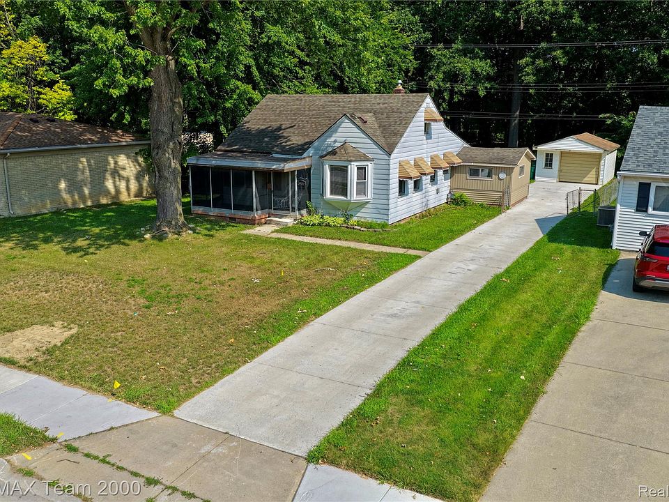 1st image of 30008 Beechwood St