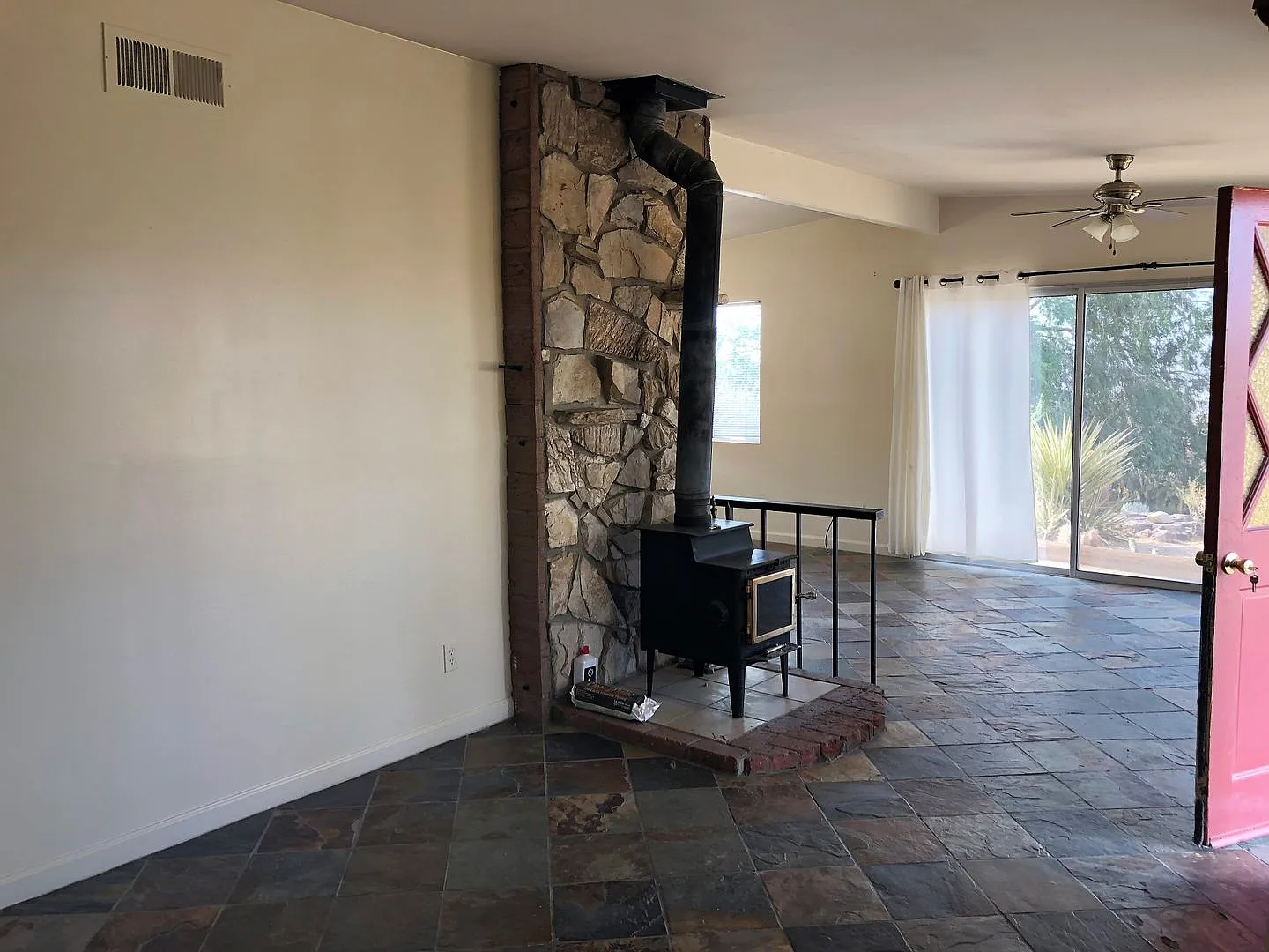 Available Now $600 First Month — Photo 4