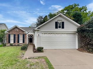 1707 Oakdale Green Dr, Charlotte, NC 28216