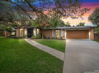 204 Carolwood Dr, Castle Hills, TX 78213