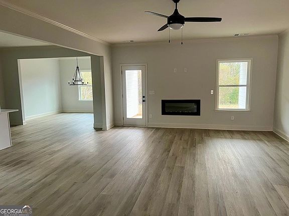 4th image of 228 Trellis Walk