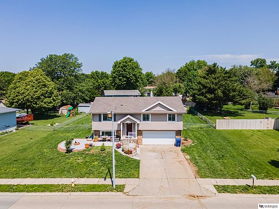 3rd image of 14506 Echo Hills Dr