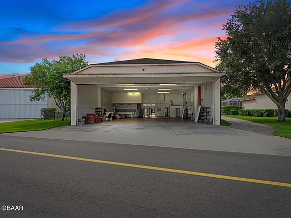 3rd image of 2617 E Spruce Creek Blvd