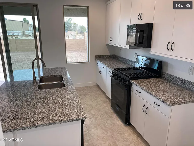 39513 N Hailey Ln — Photo 12