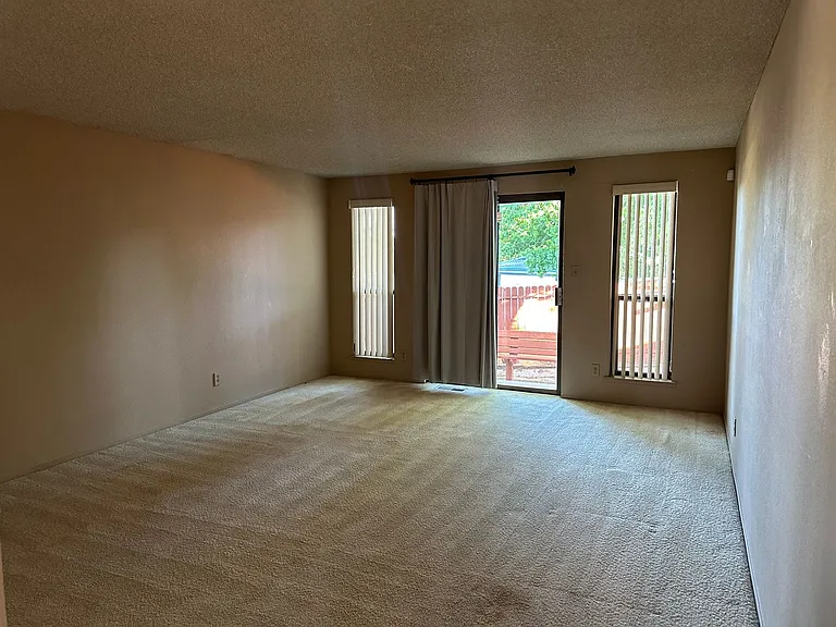 1500 Ellendale Ct — Photo 10