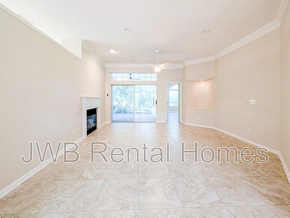 5th image of 1672 Blue Heron Ln