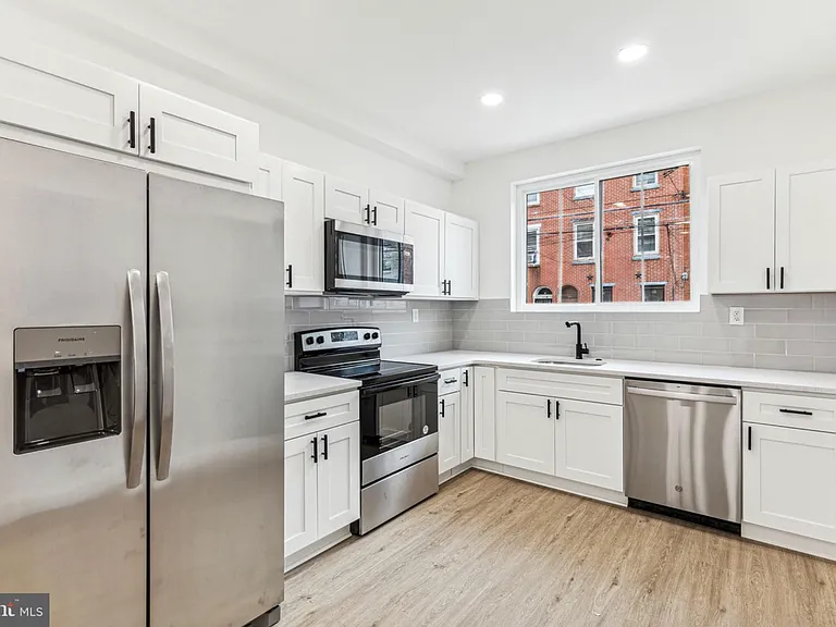 2224 N Howard St #1 — Photo 2
