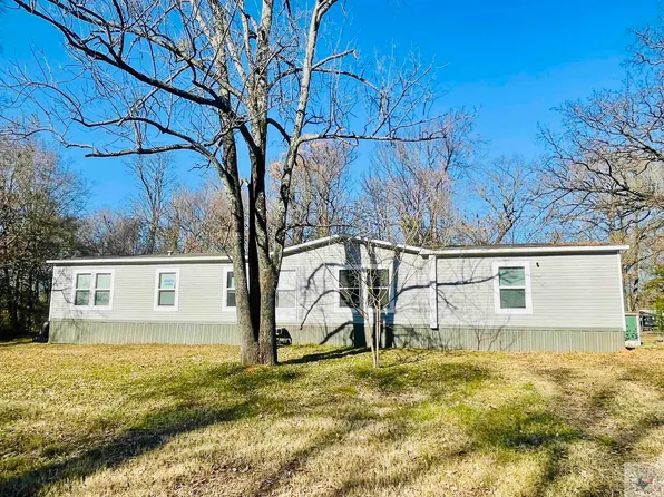 101 E Ave E, Hooks, TX 75561