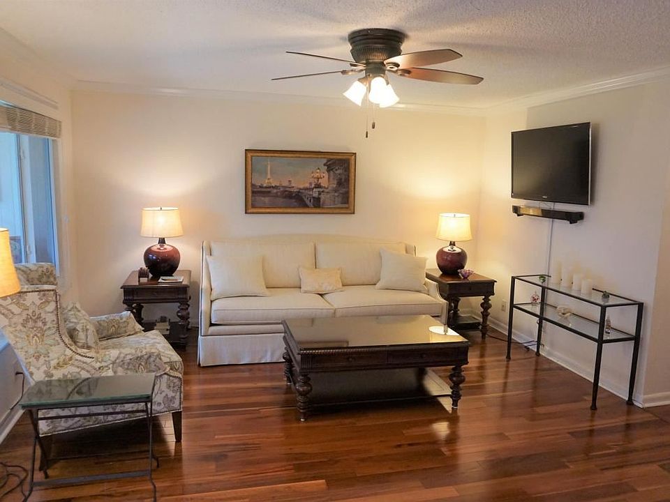 1st image of 630 Snug Harbor Dr APT C7