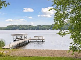 3920 Hawthorne Cir, Excelsior, MN 55331