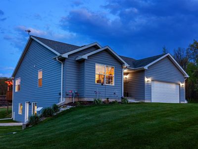 2364 Bittersweet Ave, Winterset, IA, 50273
