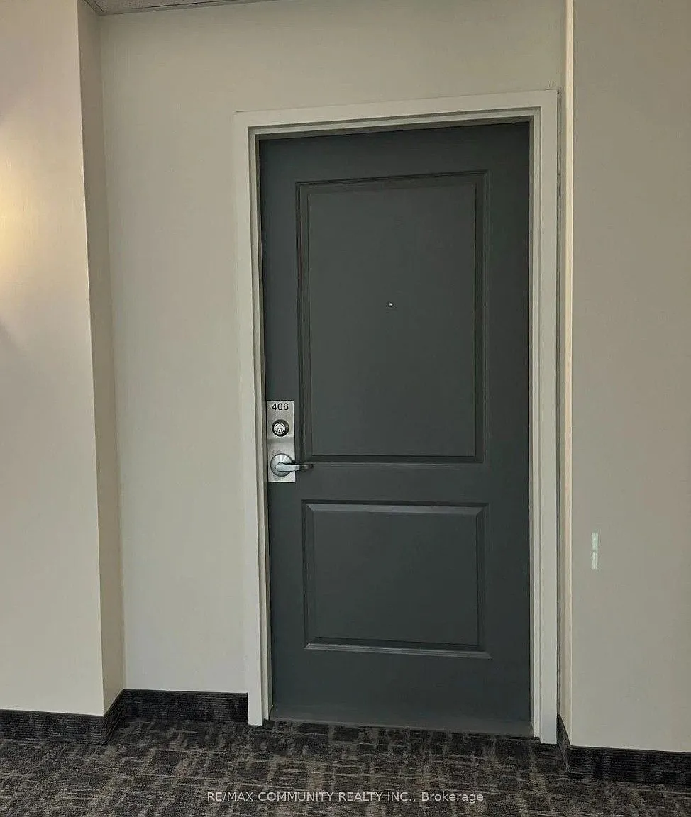 Livgreen Condominiums — Photo 2