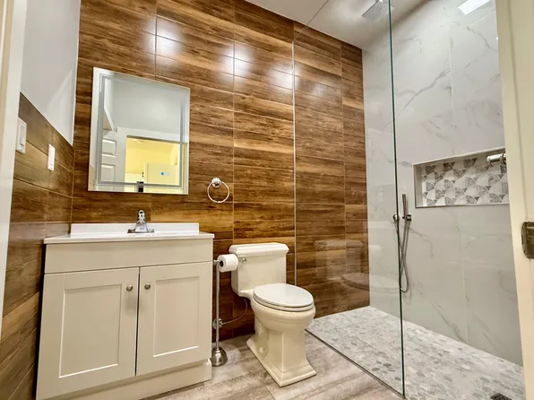 144 Centre Avenue image 12 of 19