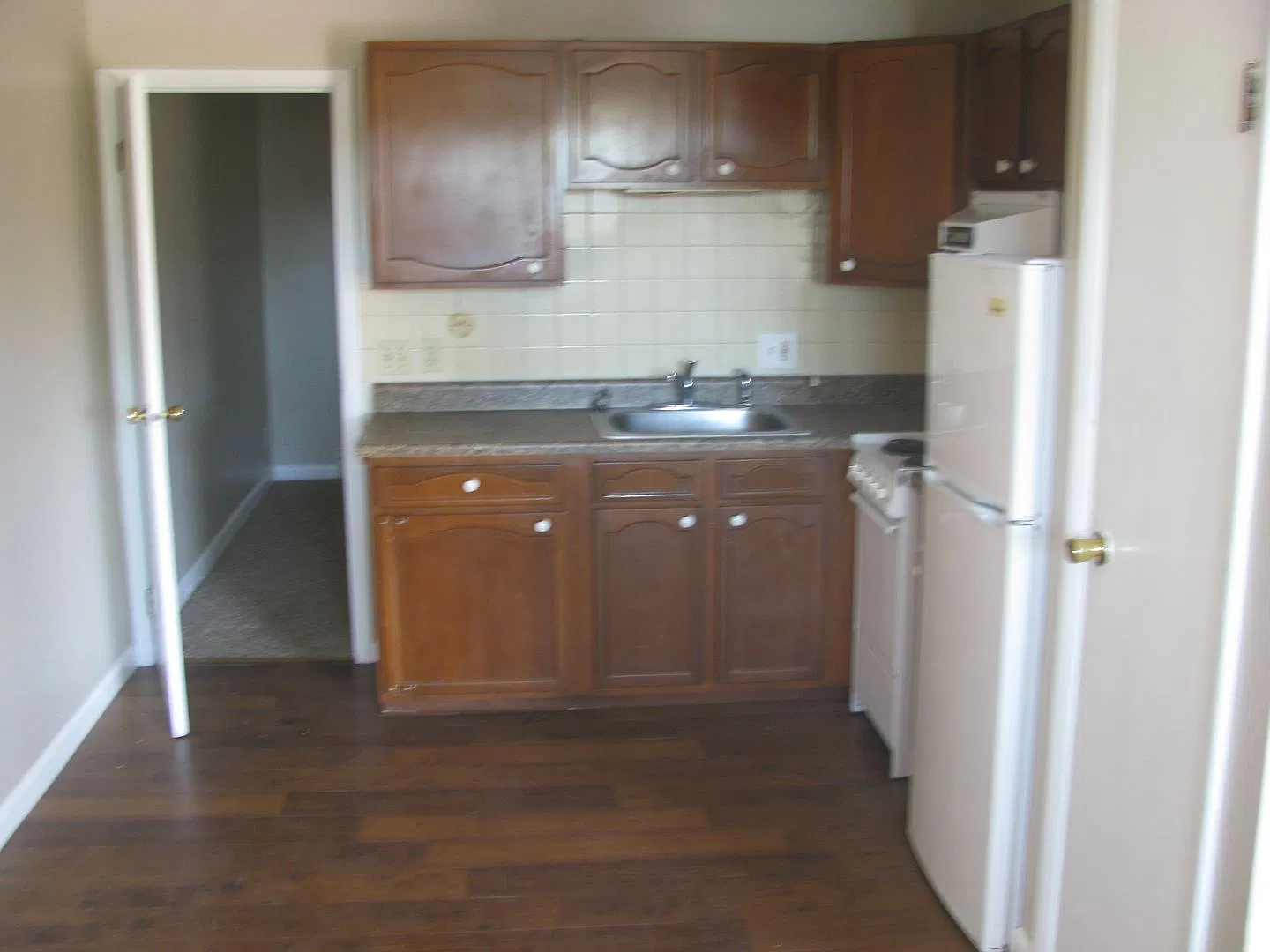 1139 Thorndike St — Photo 2