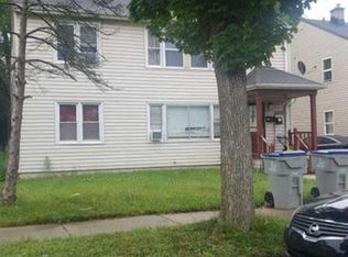 5472 N Long Island Dr, Milwaukee, WI 53209