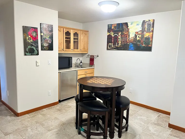 100 Harriette Ln — Photo 30