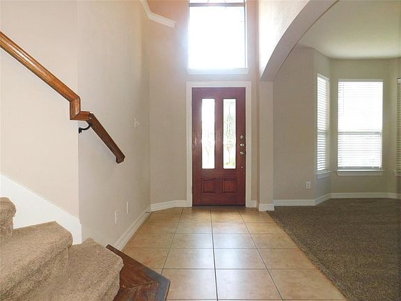 4th image of 409 Bluefinch Dr