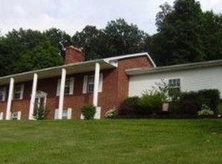 113 Bramblewood Rd, Point Pleasant, WV 25550