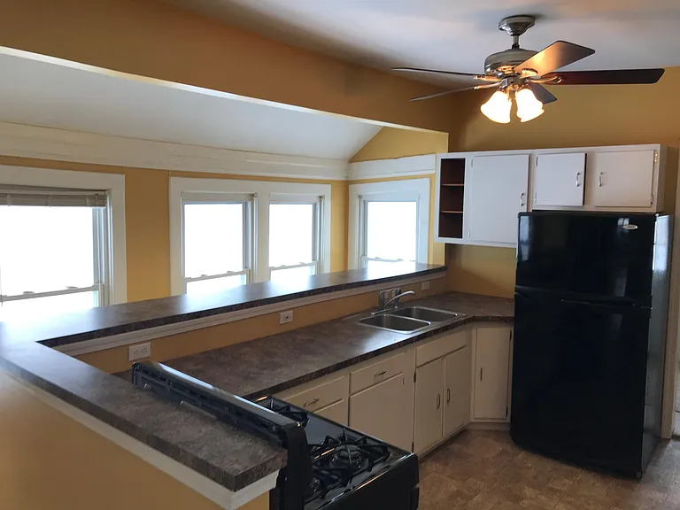 214 Woodruff Ave — Photo 3