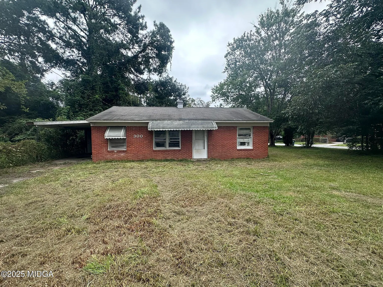 300 Ward St photo 1