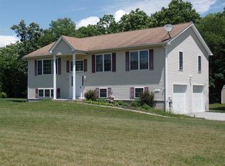 26 Bellas Way, Poughkeepsie, NY 12601