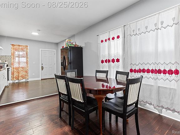 4th image of 5860 Hazlett St E