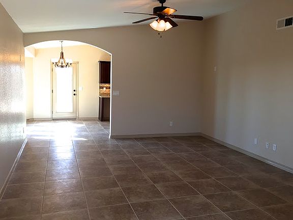 4th image of 261 Saltford Pl
