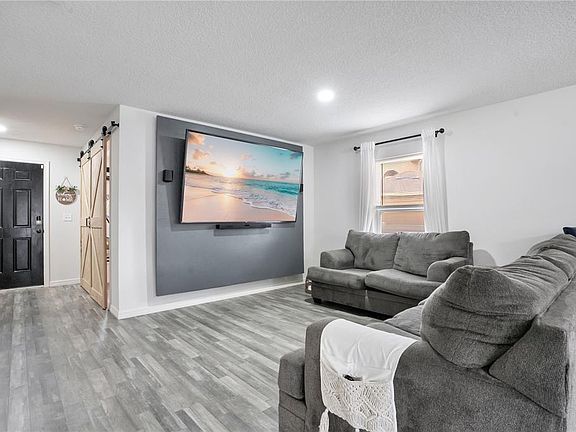 2nd image of 301 Salmon Way