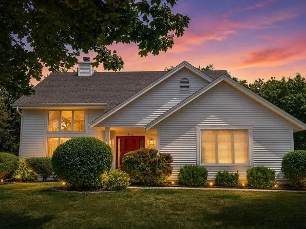 9212 S 41st STREET, Franklin, WI 53132