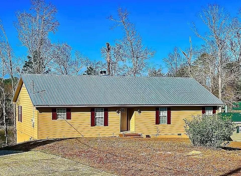 1st image of 572 Laurel Dr