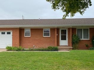 2812 25th St, Great Bend, KS 67530