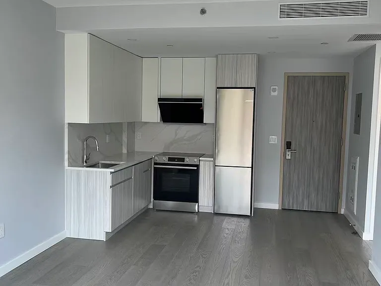 134-11 Franklin Ave #3 — Photo 8