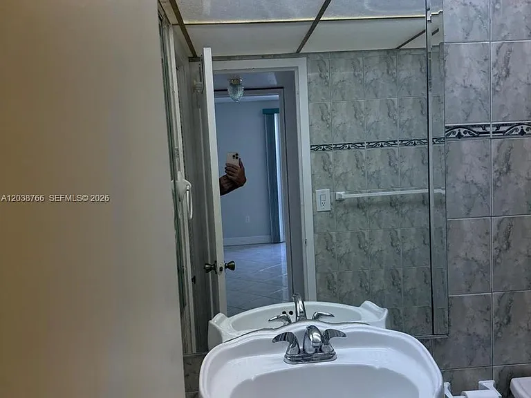 17570 Atlantic Blvd #407 — Photo 9