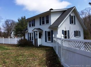 49 Old Norwich Rd, Waterford, CT 06385
