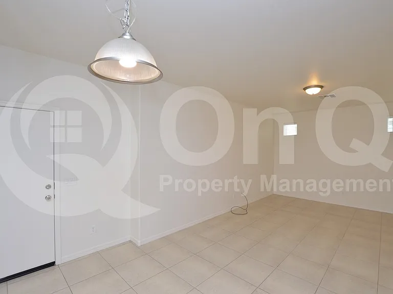 883 S Almira Ave — Photo 8