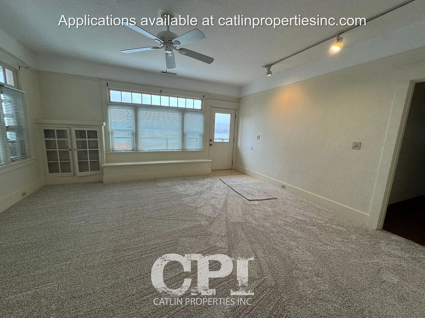 8521 Ocean Beach Hwy — Photo 3