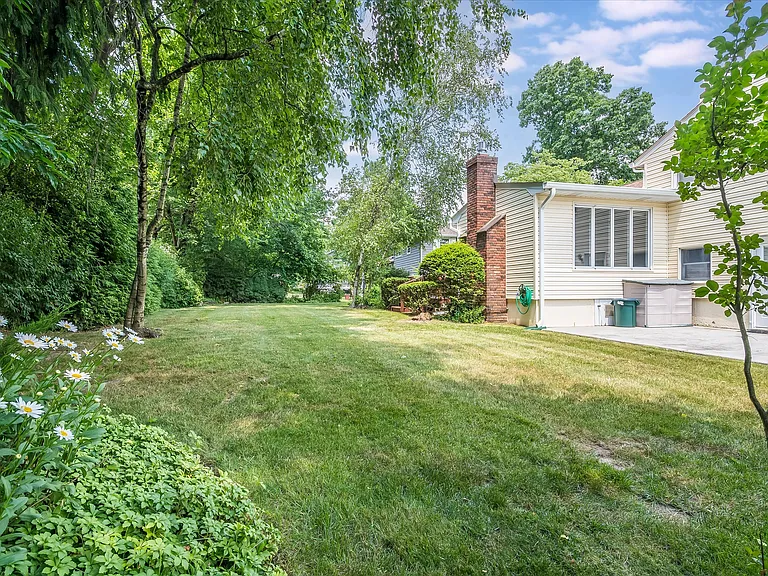 26 Garret Pl — Photo 16