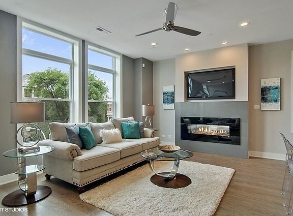 3rd image of 4346 S Oakenwald Ave #102