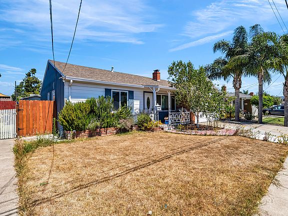 5th image of 21032 Gribben Ave