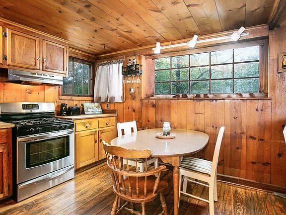 5th image of 39326 Camp Dr